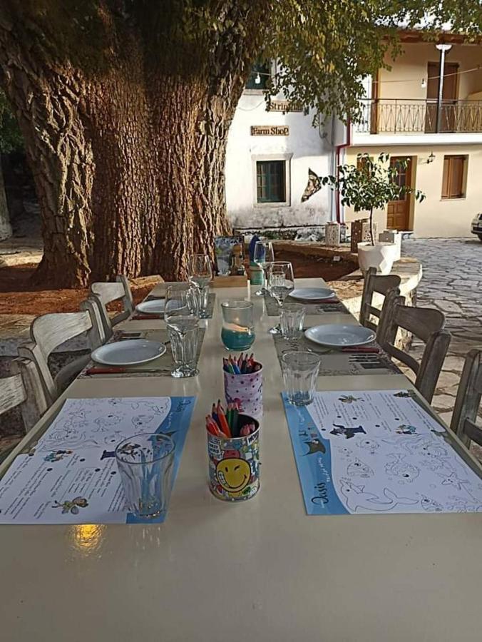 Lovely Studio In Strinilas With Its Own Pool Exterior foto