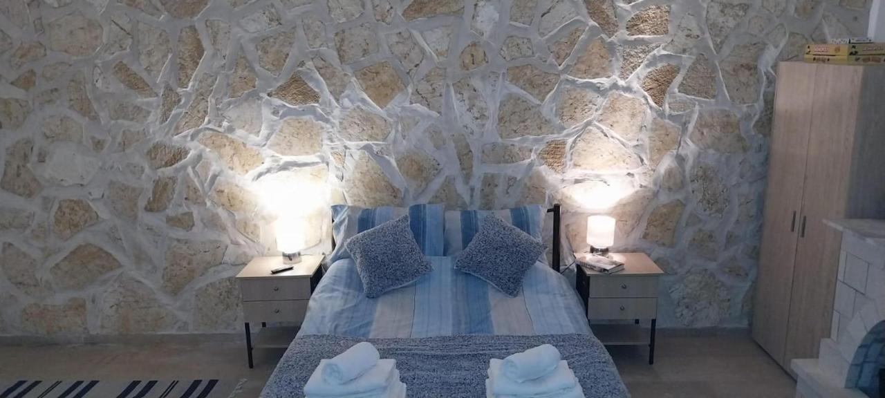 Lovely Studio In Strinilas With Its Own Pool Exterior foto